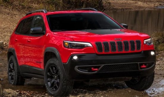Image of a red 2019 Jeep Cherokee.
